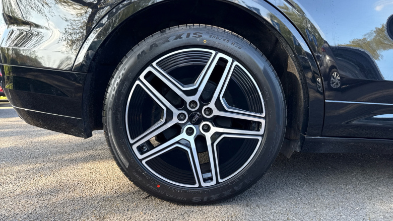 Ford Capri 210kW Premium 77kWh 5dr Auto Electric Estate